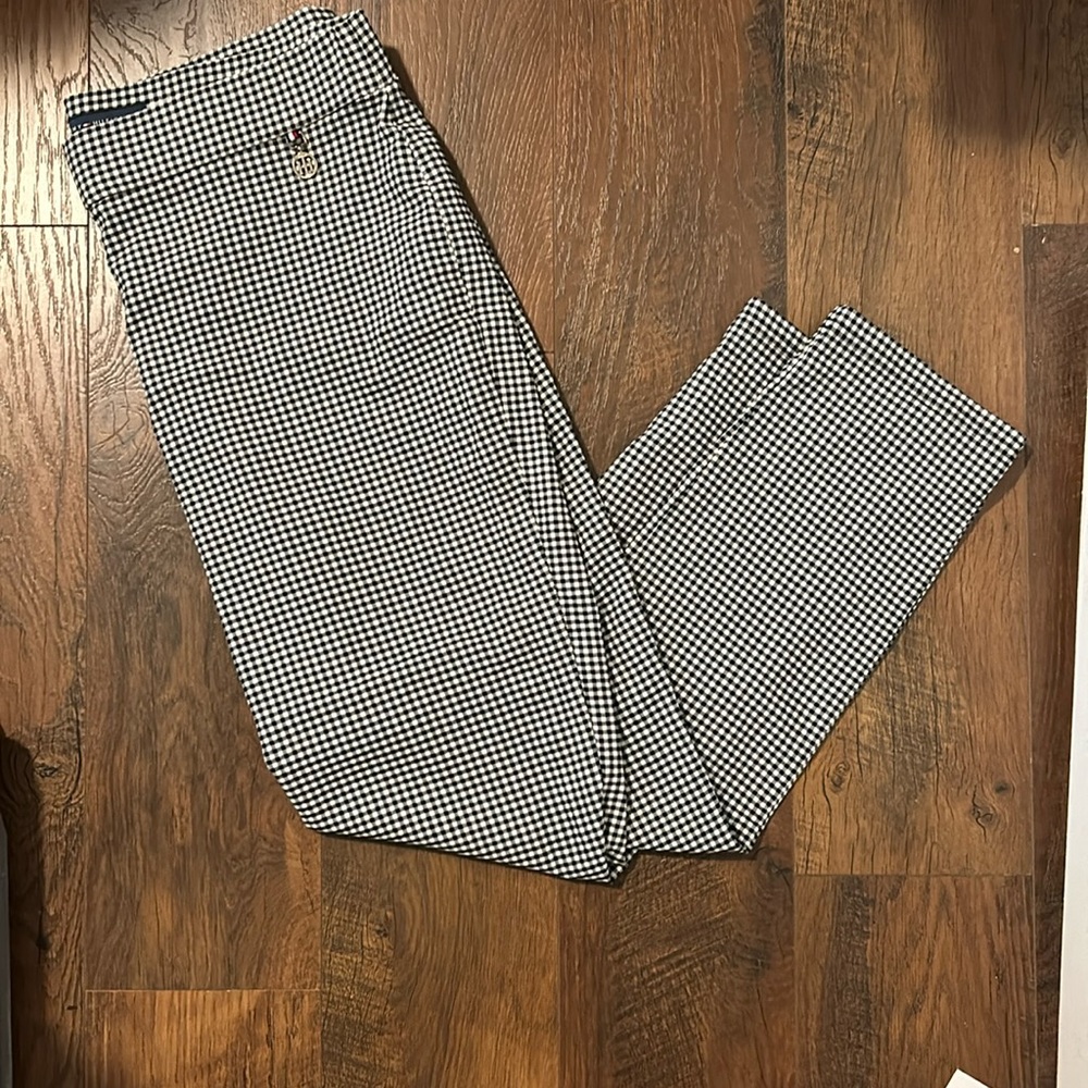 Gingham Tommy Hilfiger pants. Never worn. Elastic waist